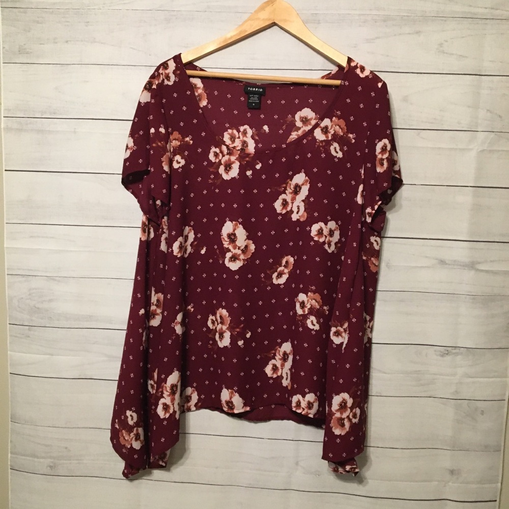 Torrid asymmetrical Floral Top